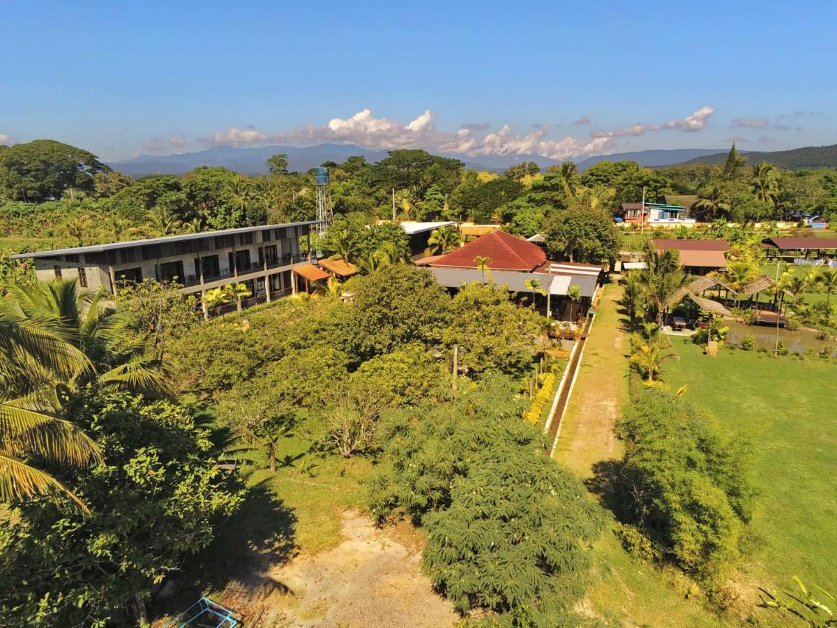 Le Cocotier Hotell Ban Cho Lae Exteriör bild