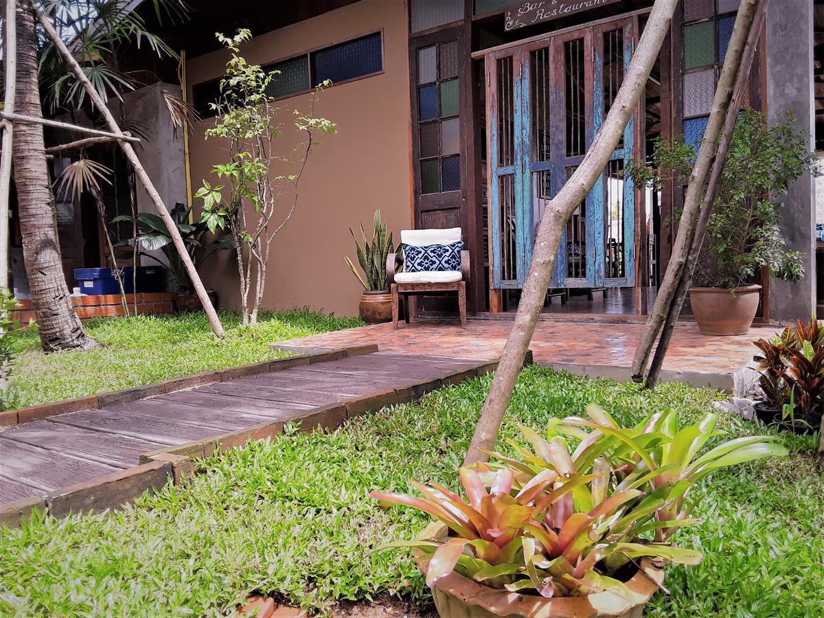 Le Cocotier Hotell Ban Cho Lae Exteriör bild